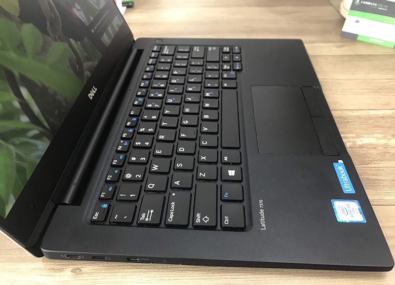 Dell Latitude E7370