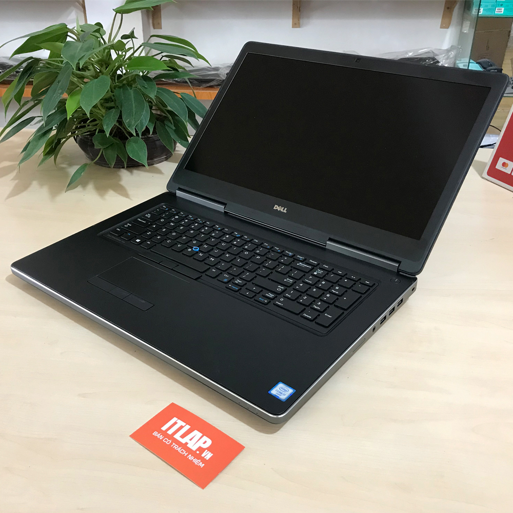 Laptop  Dell precision 7720 i7 7920hq / 16GB / M12000