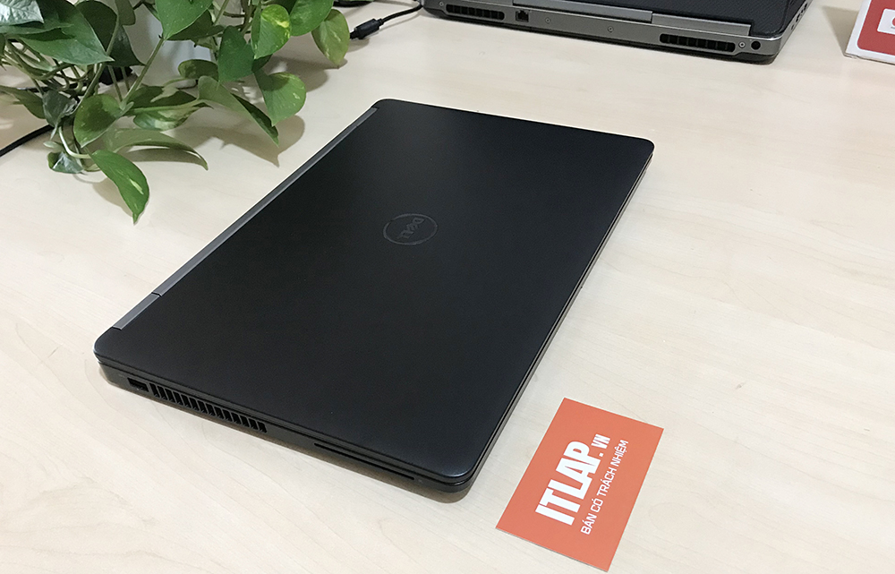 Laptop Dell Latitude E5470