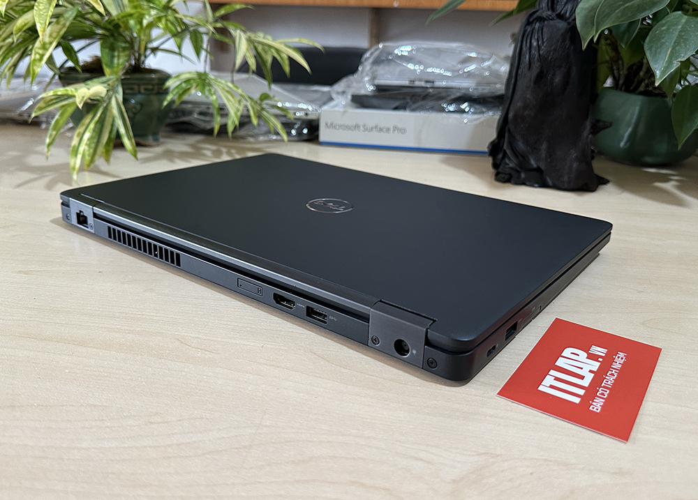 Dell Latitude  E5490