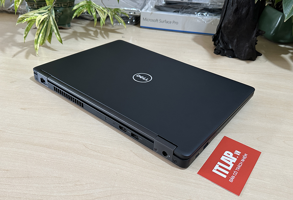 Dell Latitude  E5490