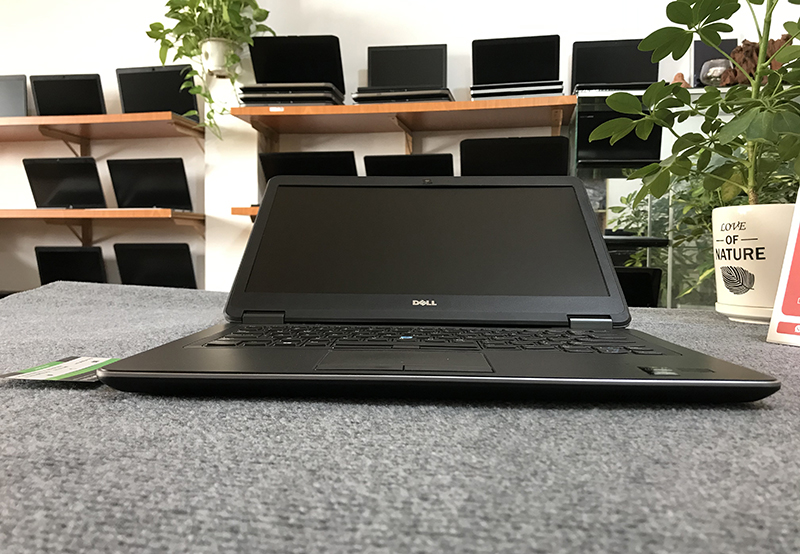 Dell Latitude E7440