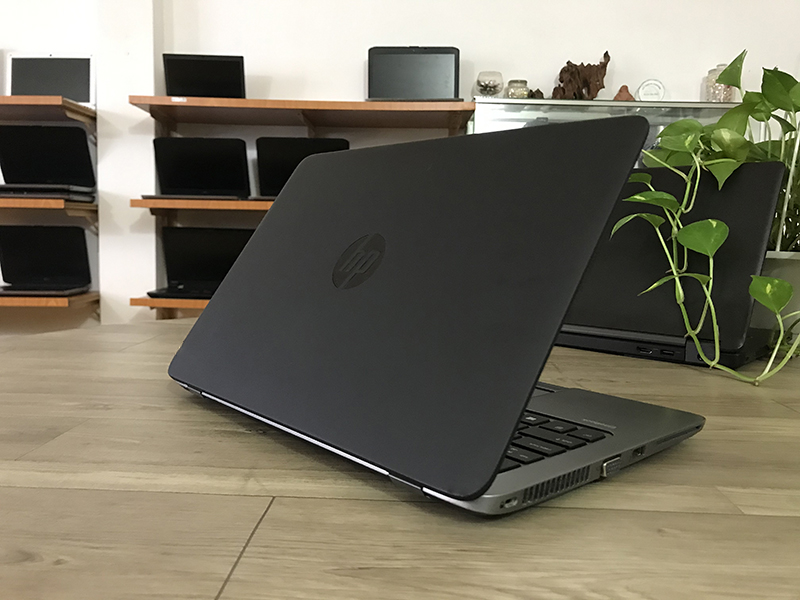 Laptop HP Elitebook 820 G2