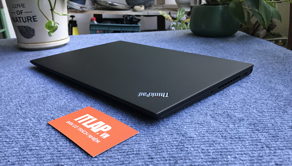 ThinkPad X1 Carbon Gen 5