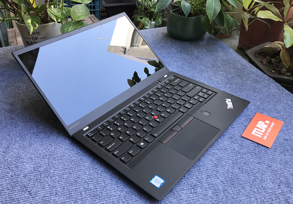 ThinkPad X1 Carbon Gen 5