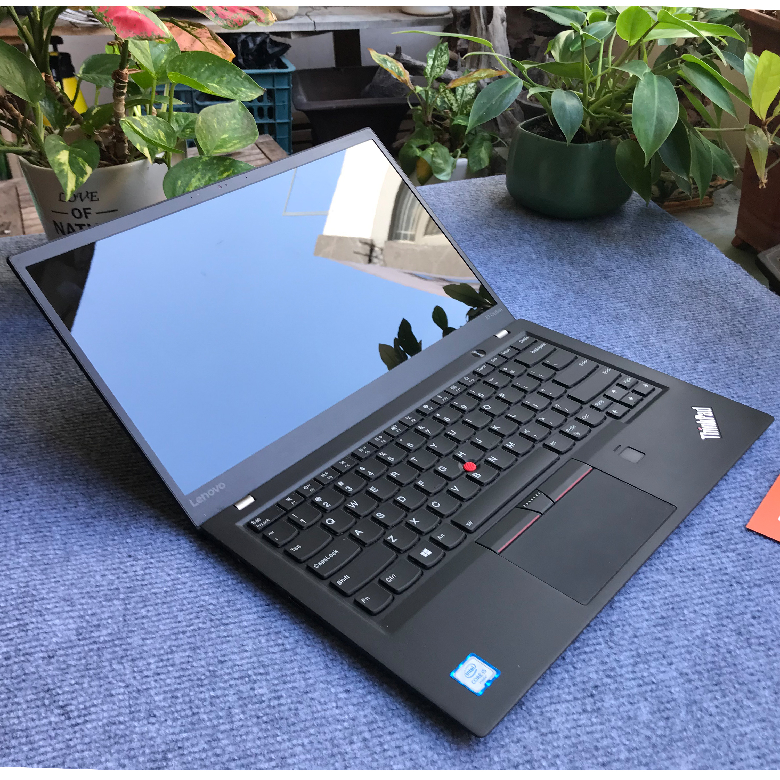 Lenovo Thinkpad X1 Carbon Gen 5 Core i5 