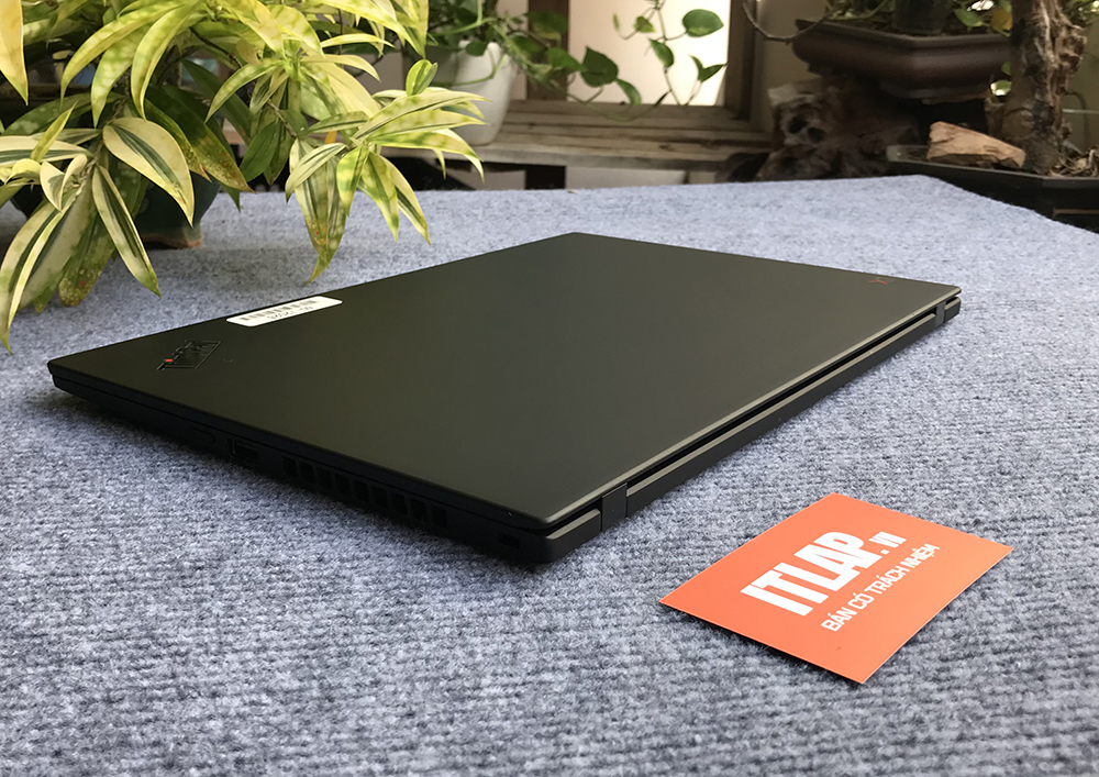 ThinkPad X1 Carbon Gen 7