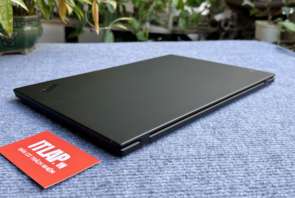 ThinkPad X1 Carbon Gen 7