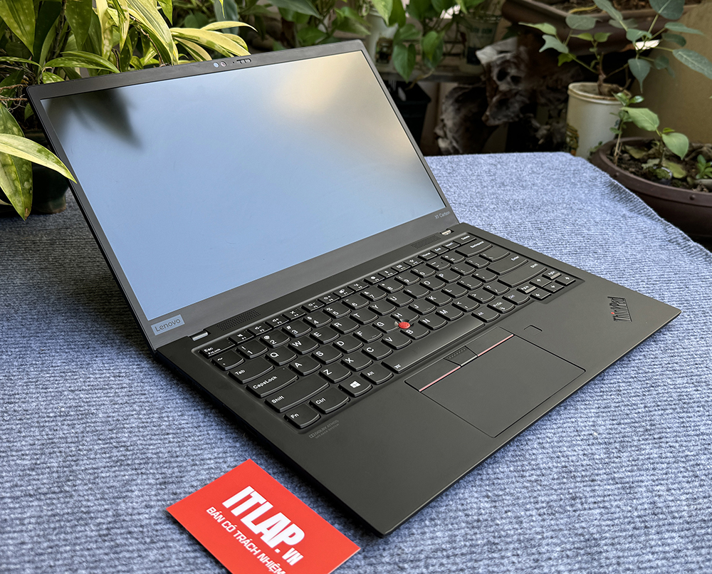 ThinkPad X1 Carbon Gen 7