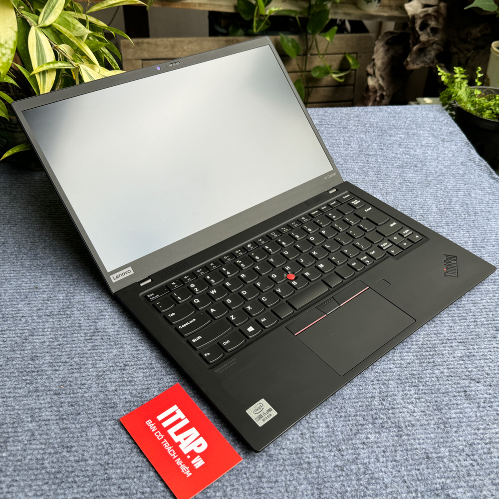 Thinkpad X1 Carbon Gen 8  Core i5-10310U 