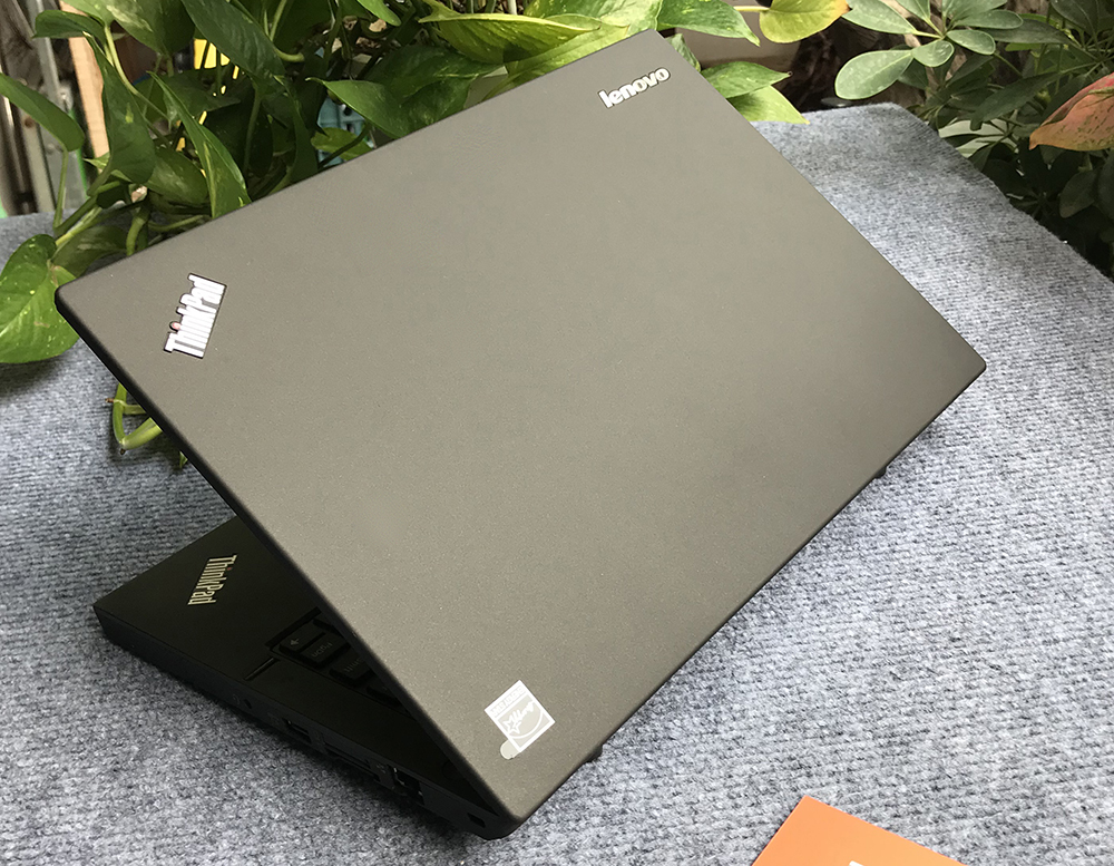 Lenovo ThinkPad X240 cũ